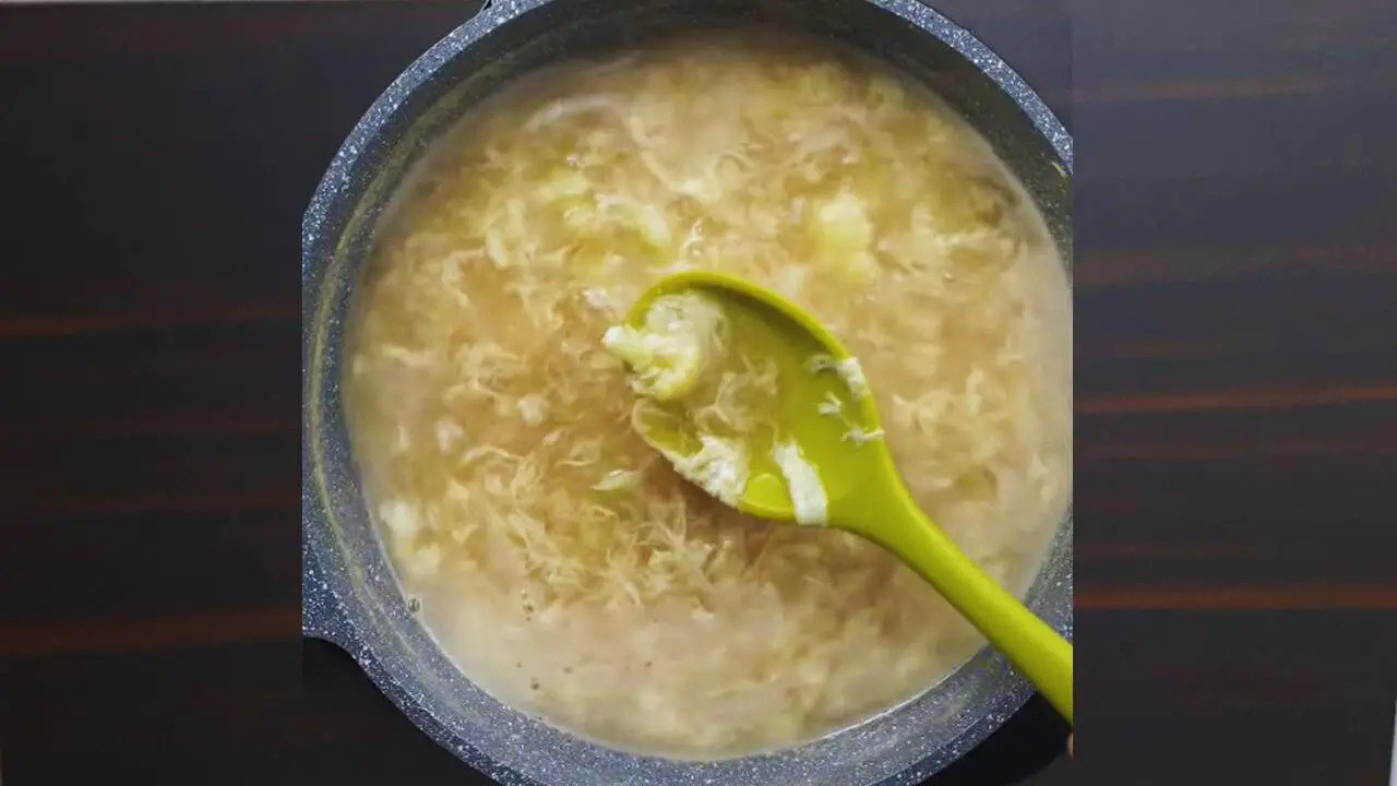 Checking consistency of cauliflower soup 