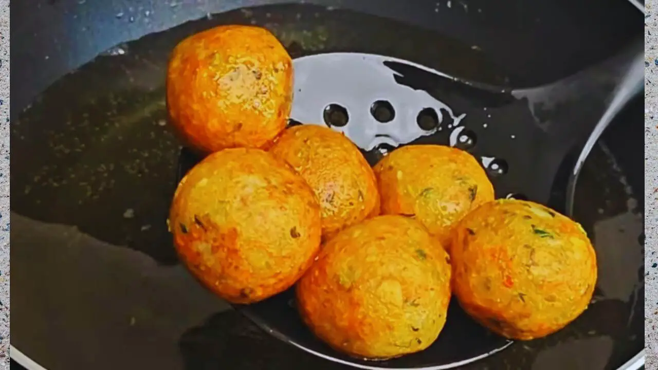 Vegetable kofta recipe step 3 Frying Vegetable Kofta