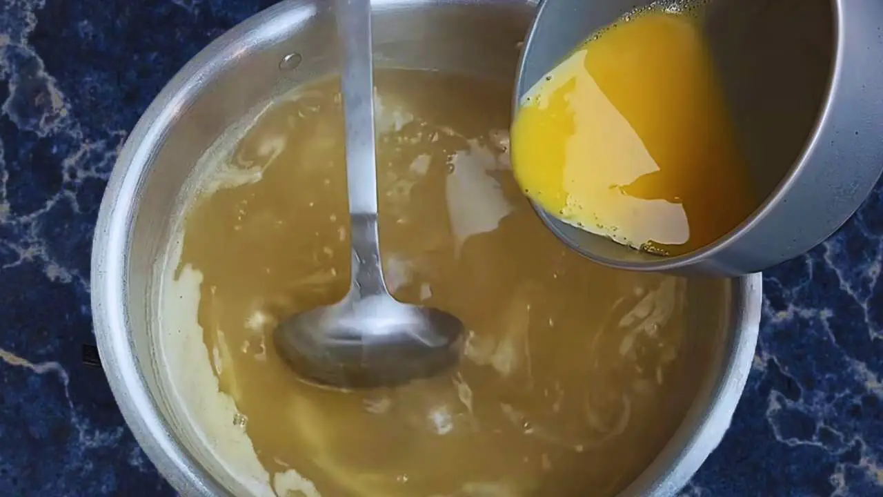 Adding egg mixture 