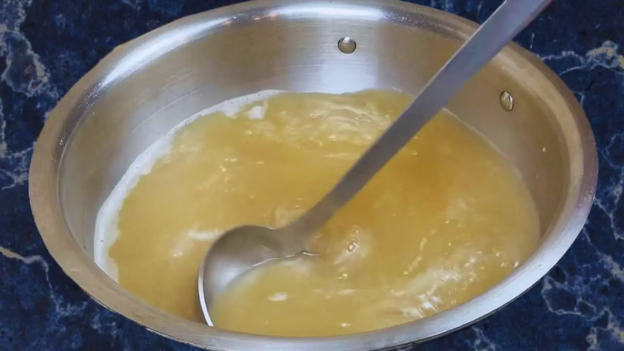 Boiling chicken broth 