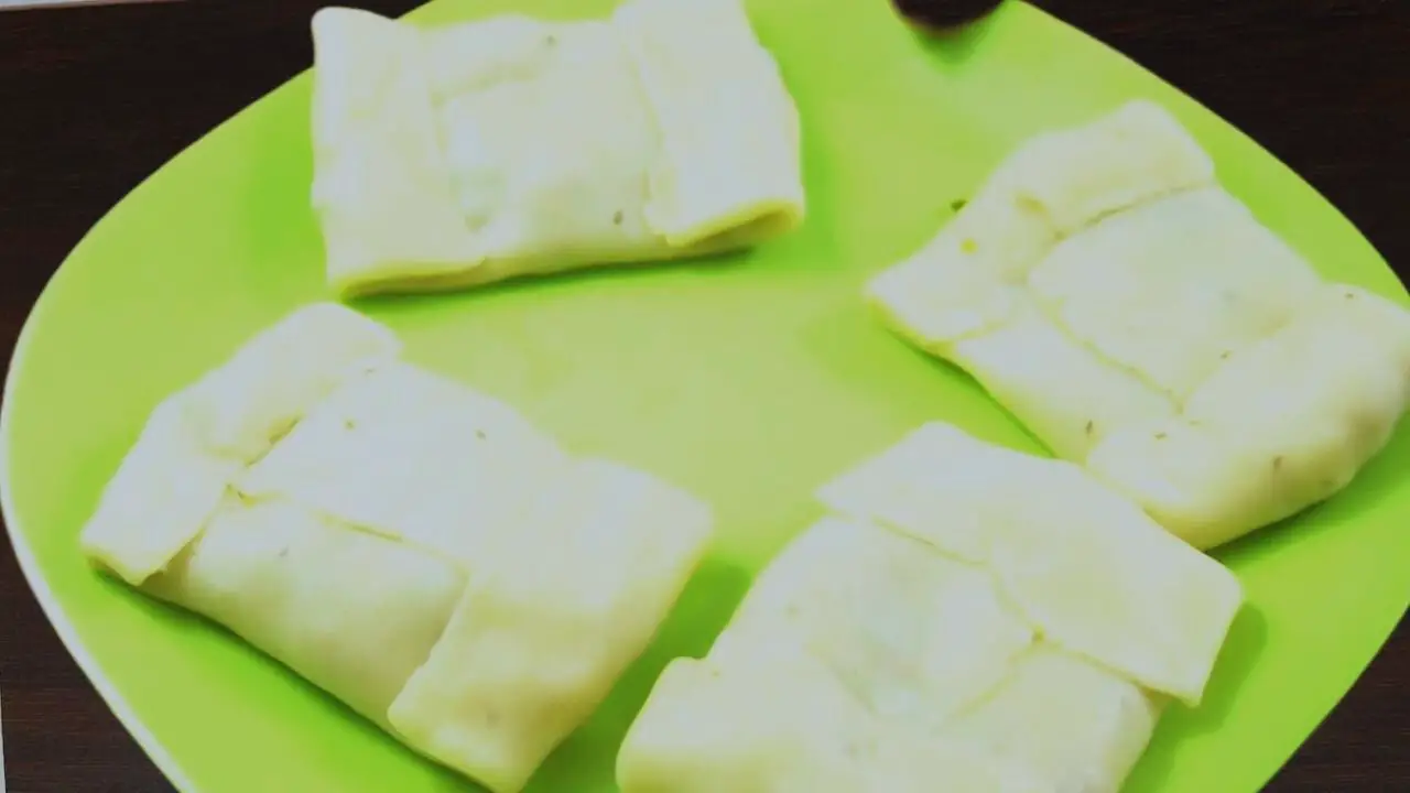 Cheese Pockets ready to fry 