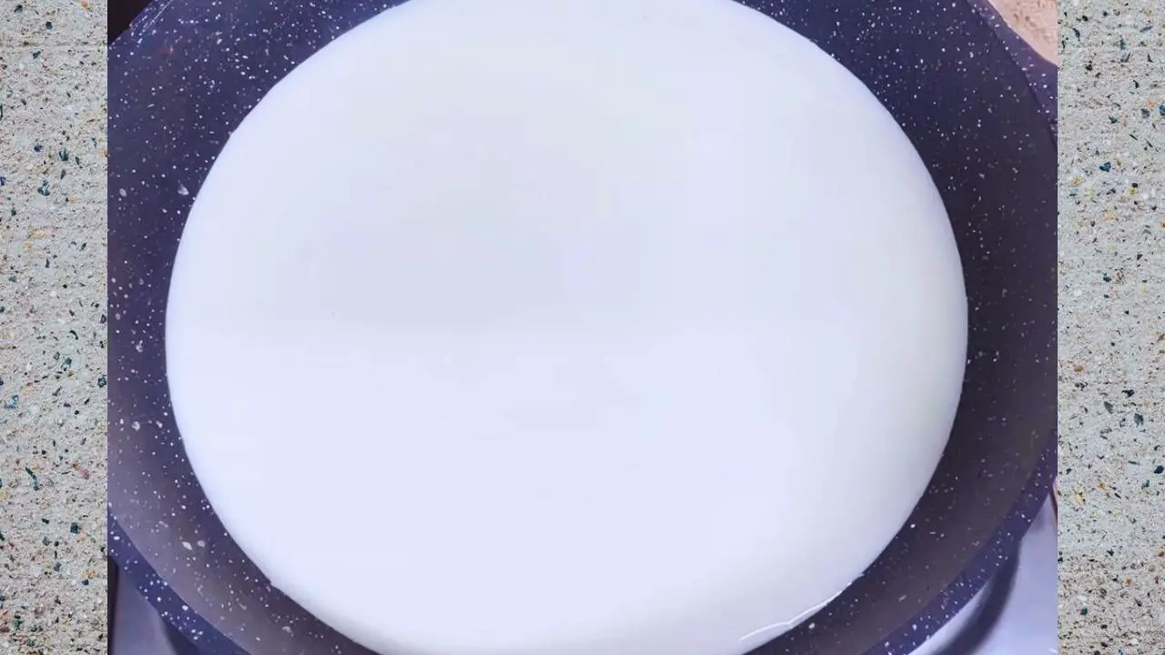 Vermicelli kheer recipe step 5 Heating milk