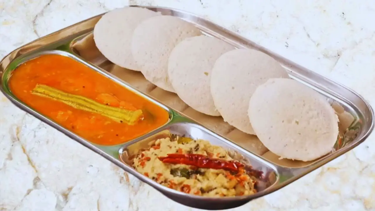 Idlis served 