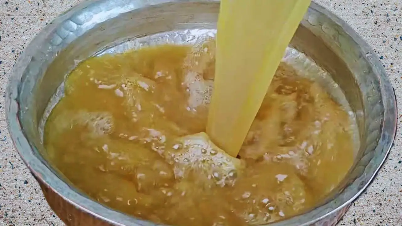 Tempering Mutton Paya Soup 