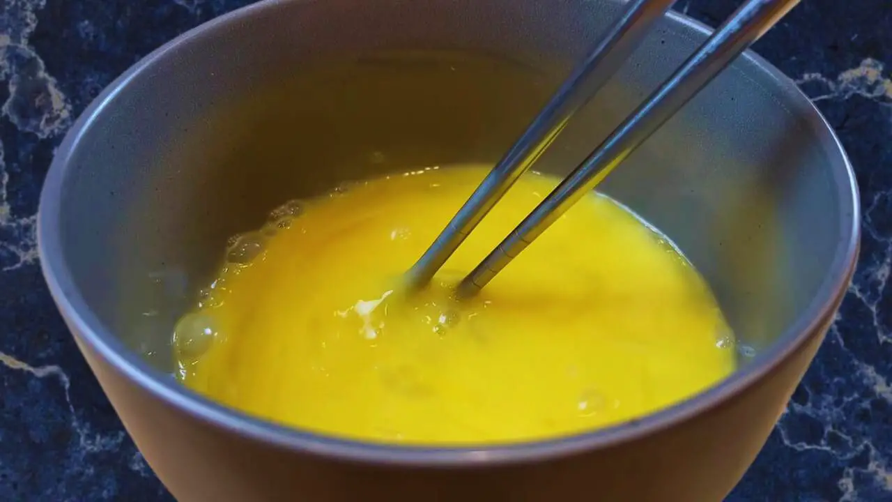 Whisked egg