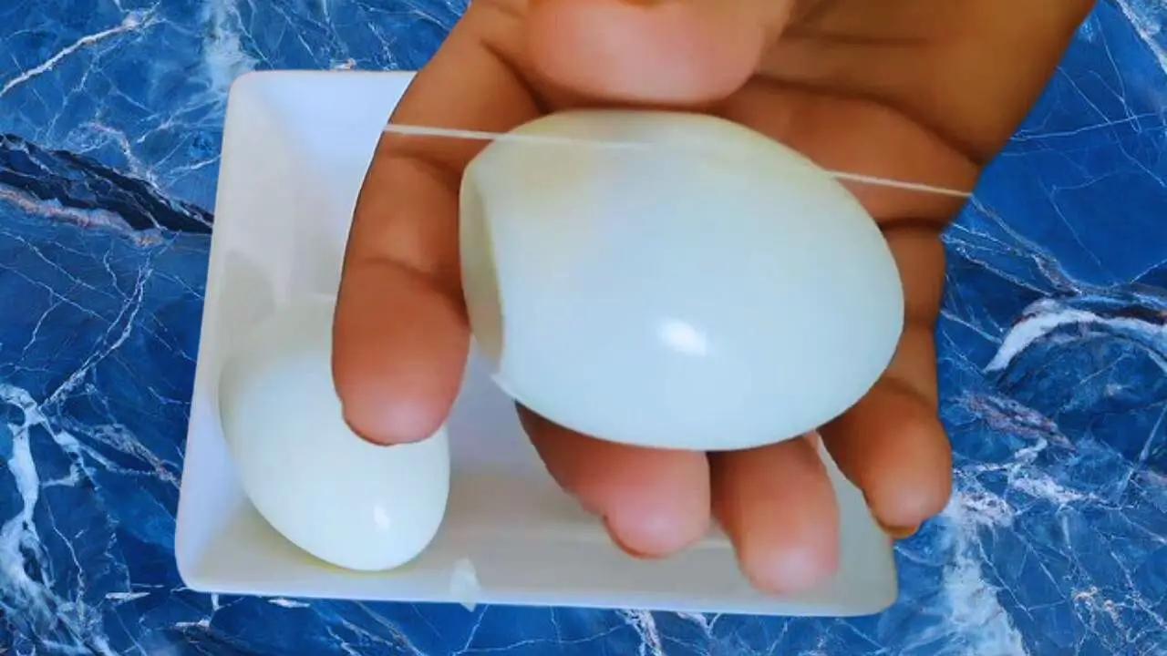 Dimer devil recipe step 1 Cutting boiled eggs