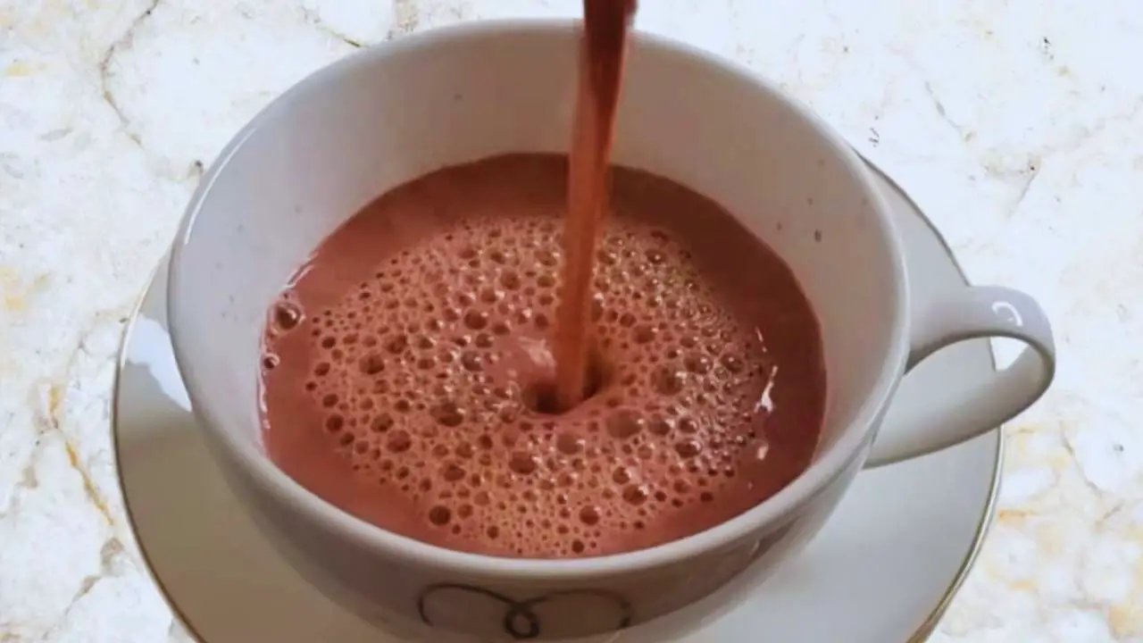 Kashmiri pink tea recipe step 6 Pouring Kashmiri Pink Tea