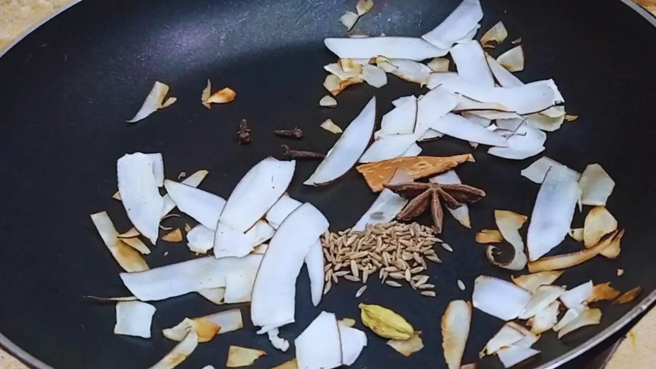 Kolhapuri fish curry recipe step 3 Adding whole spices