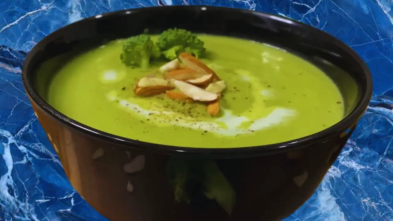 Broccoli and Almond Soup Featured Image 