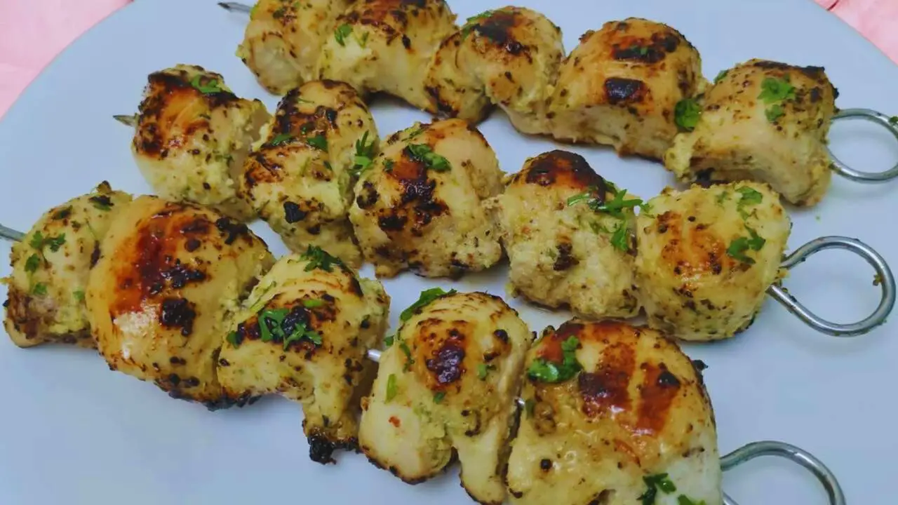 Chicken Reshmi Kabab served 