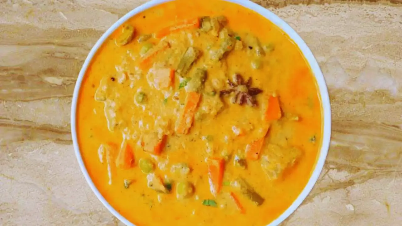 Vegetable korma recipe step 9 Vegetable Korma served