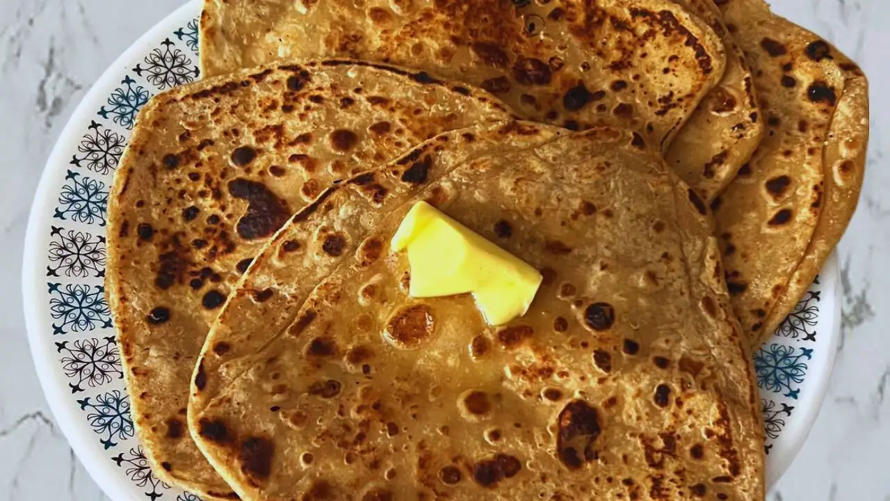Ajwain Paratha served 