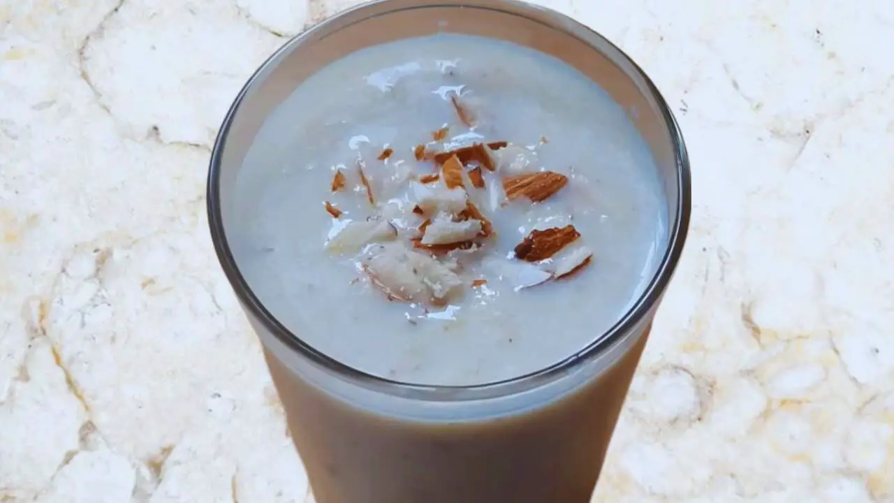 Banana Milkshake served 