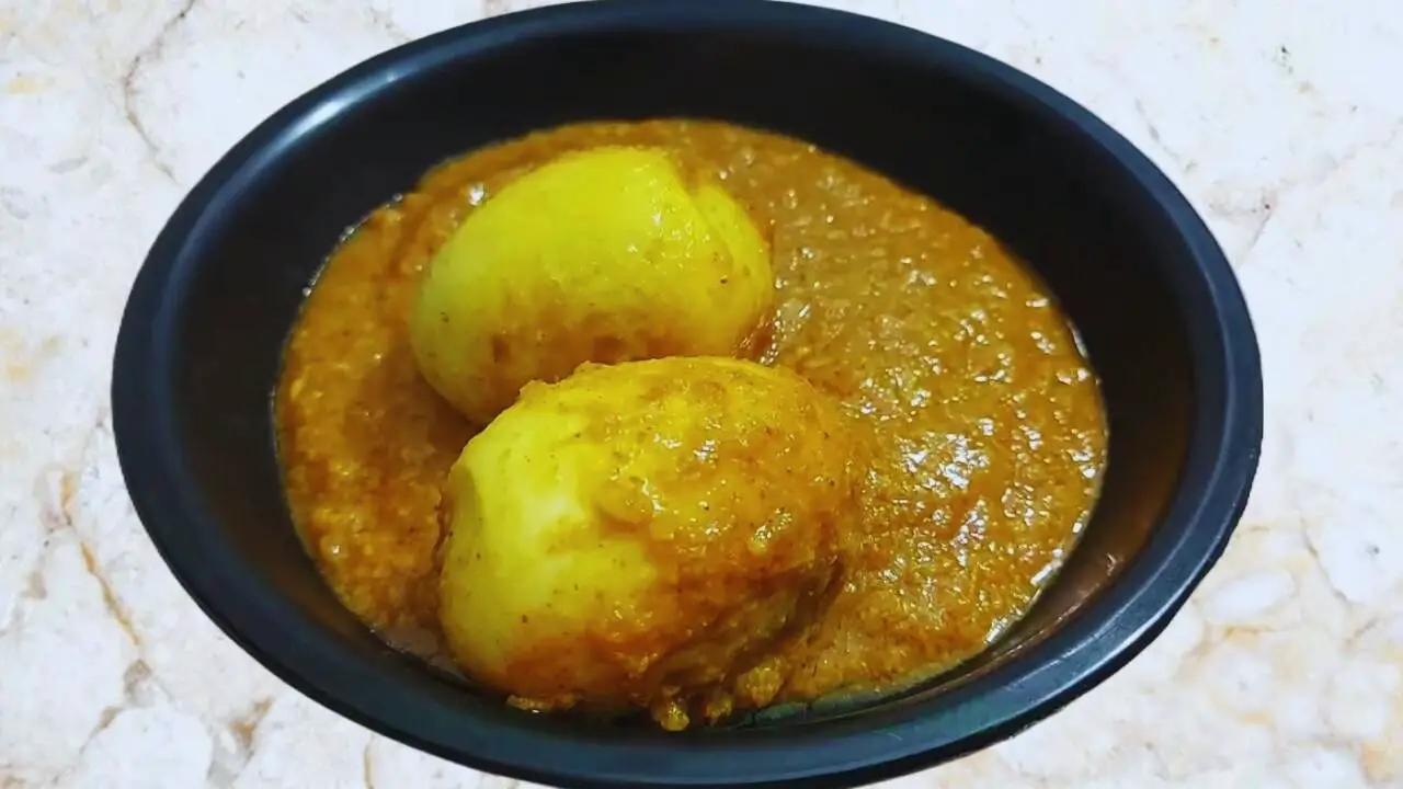 Coconut Egg Curry Featured Image 