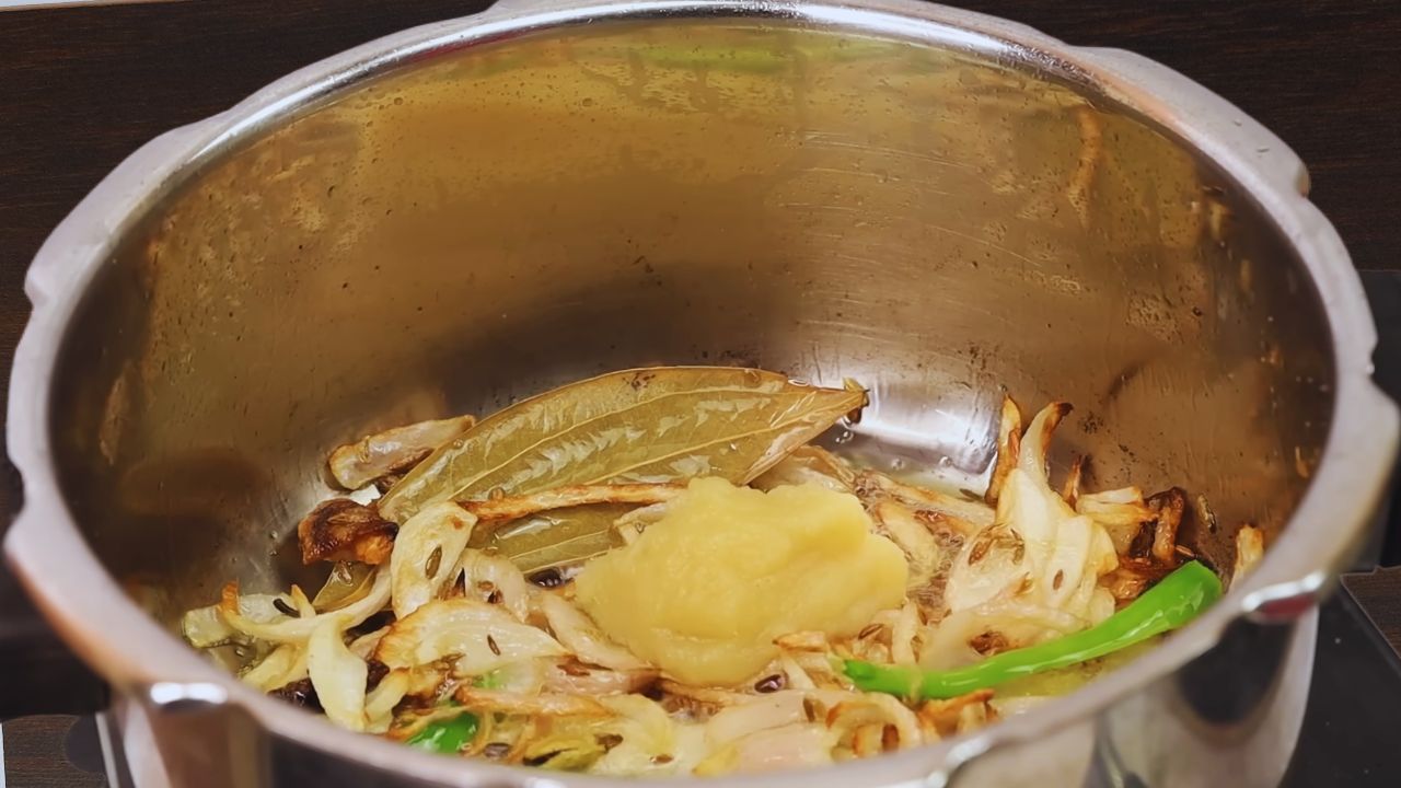 Adding ginger garlics paste 