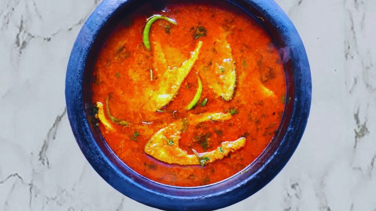 Tamarind Fish Curry served 