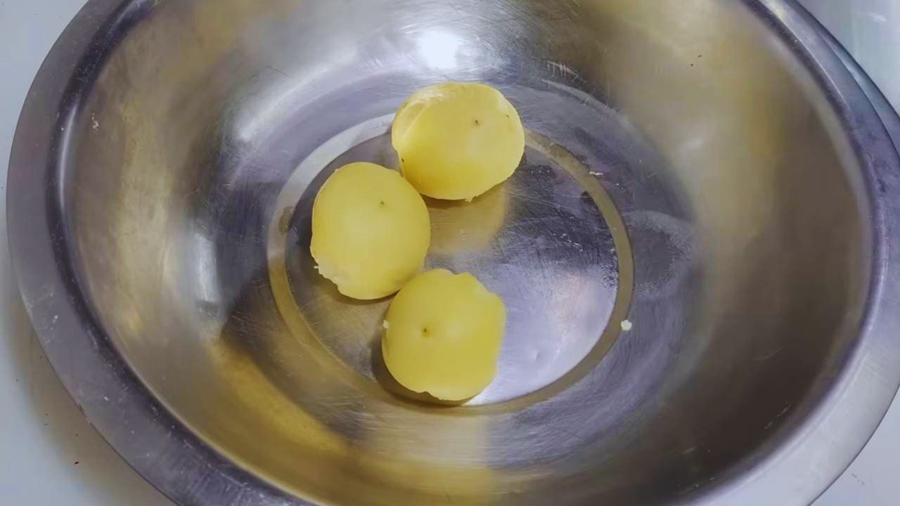 Boiled potatoes