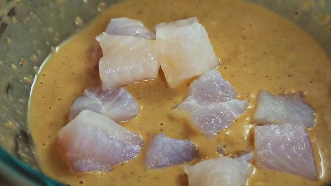 Coating fish in batter 