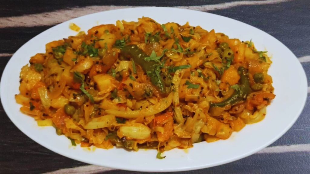 Patta Gobi Aloo Featured Image
