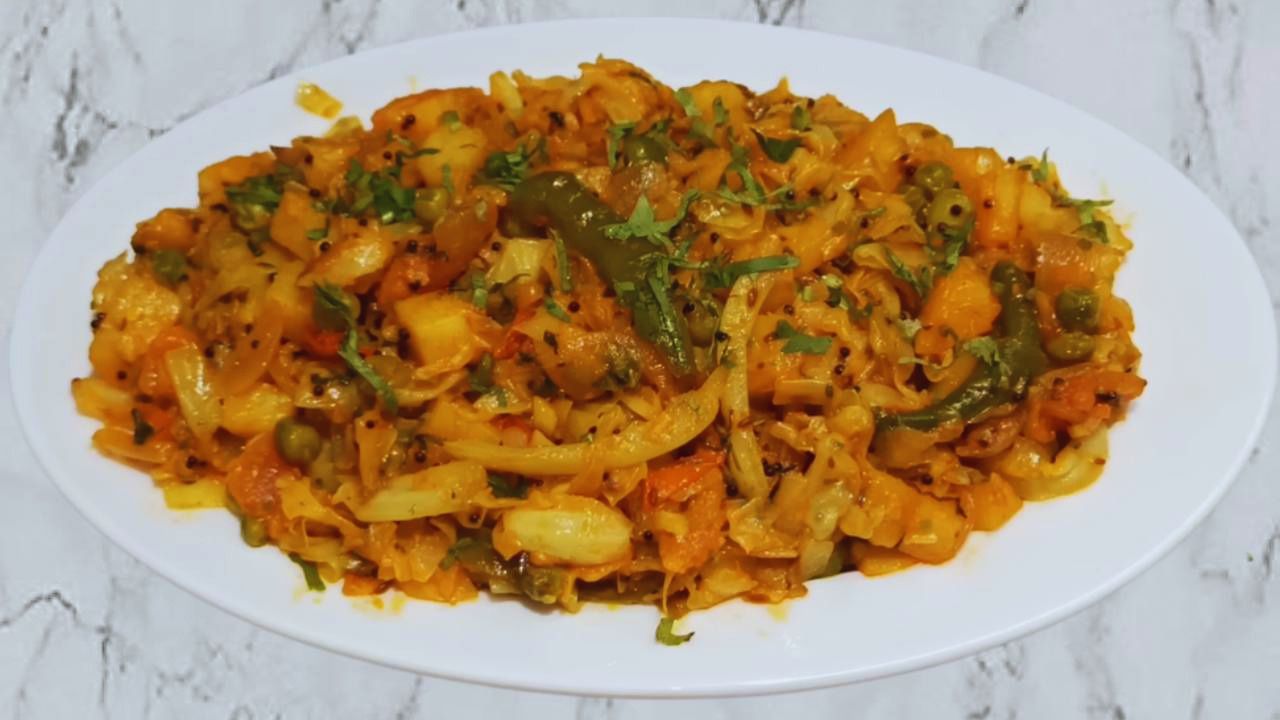 Patta Gobi Aloo served 