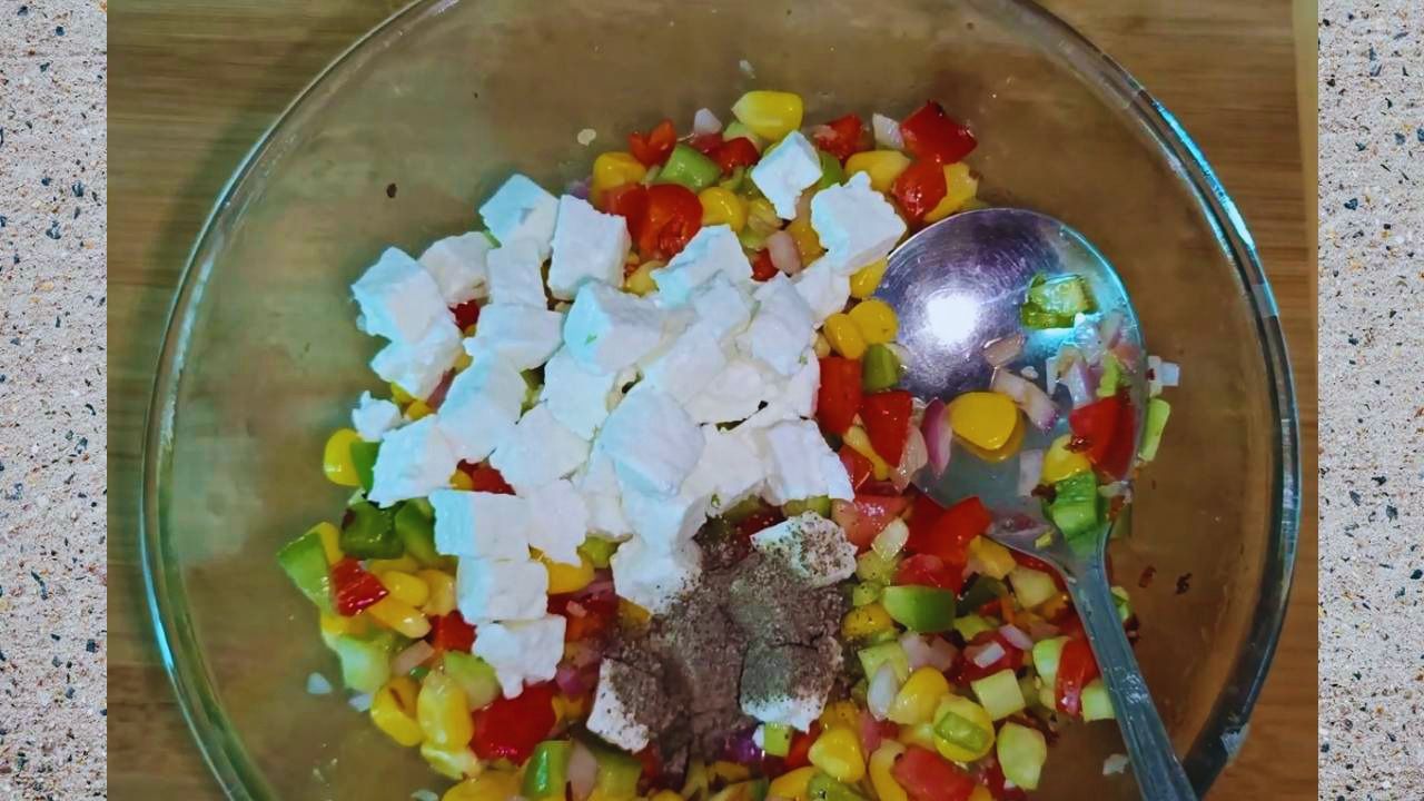 Corn paneer salad recipe step 3 Adding paneer and pepper