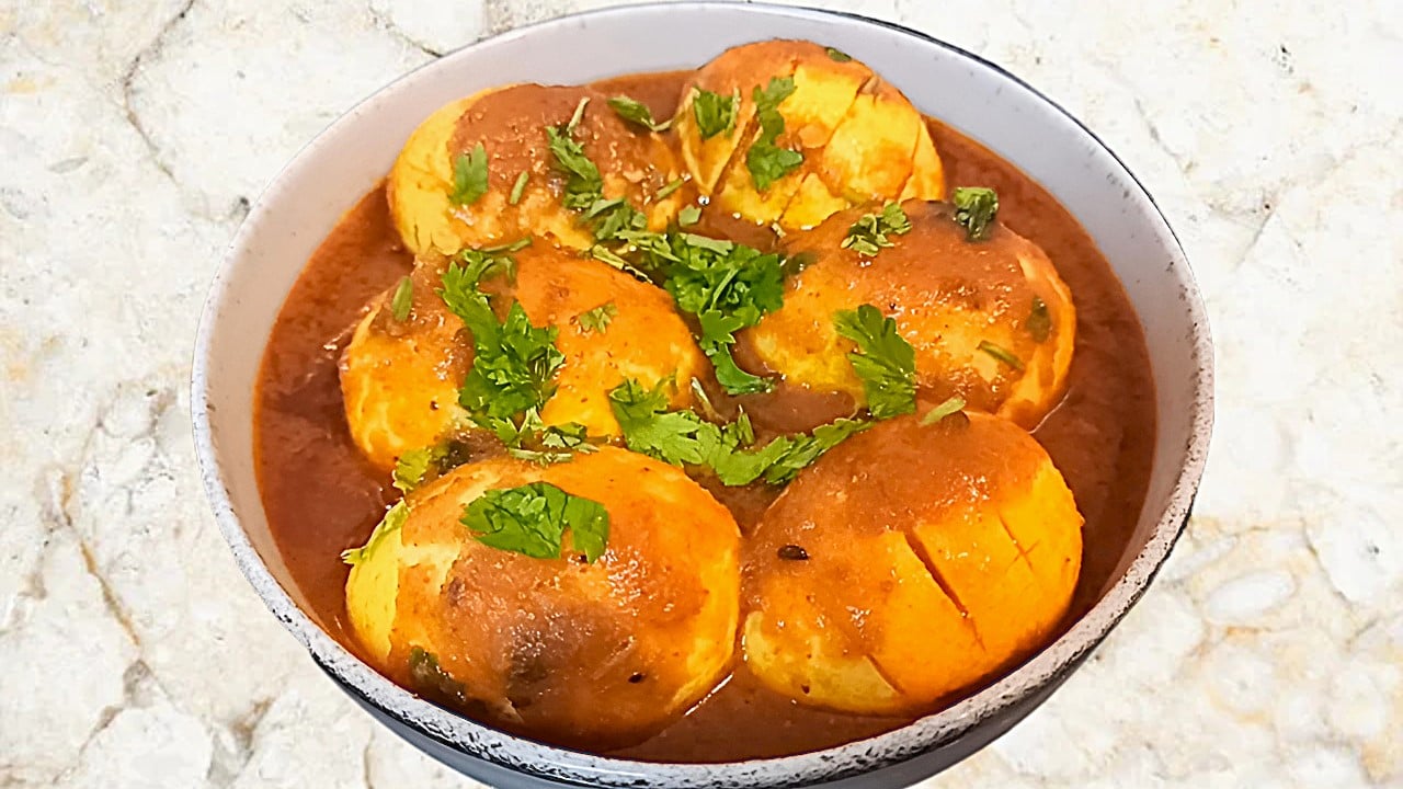 Punjabi Egg Curry Featured Image 